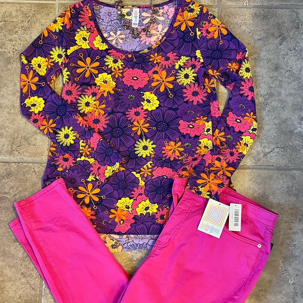 Lularoe Lynnae Long Sleeve Top